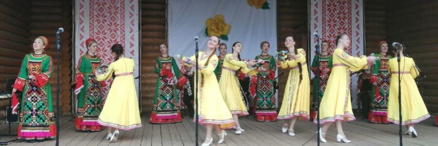 концерт Государственного ордена Дружбы народов академического ансамбля песни и танца Удмуртии «Италмас» им. А.В. Мамонтова