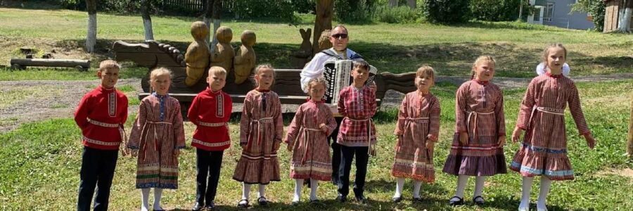Видеосъемка образцового ансамбля народного пения «Кизили зор» для телепрограммы «Шудон Корка» — МОЯ УДМУРТИЯ.